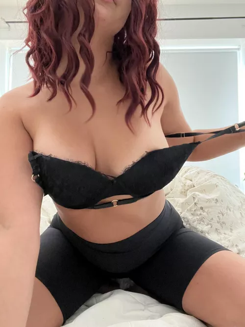 She is so sexy and perfect.