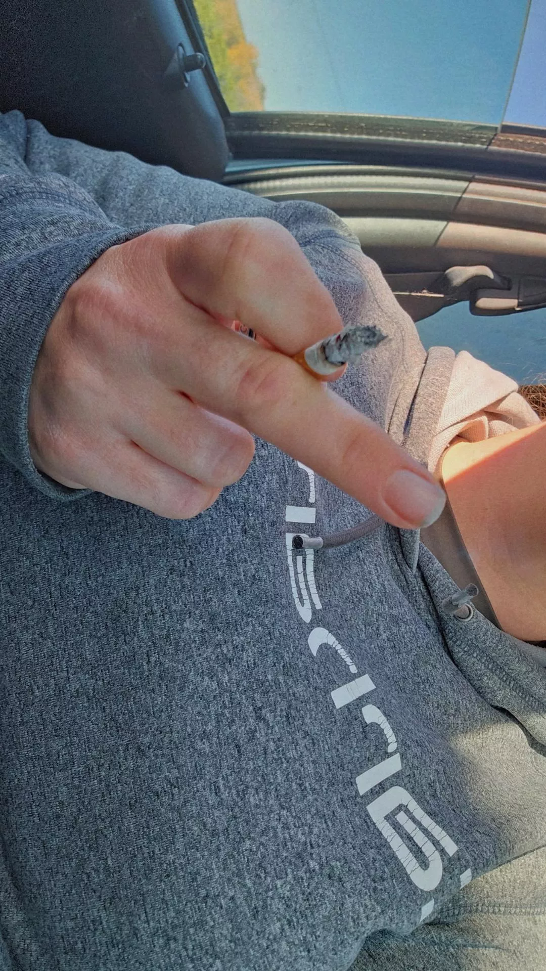 Smoking middle finger 