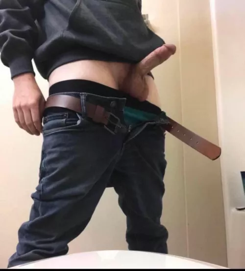 Took this for some frat bros.. should I send? My gf can’t find out