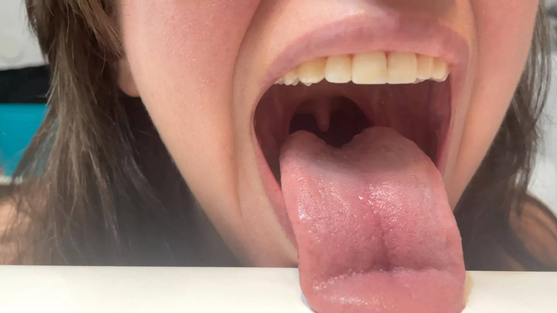 Walk onto my tongue! {f}