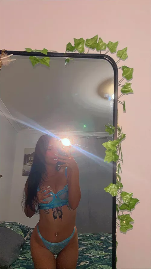 Watch me take my lingerie off daddy