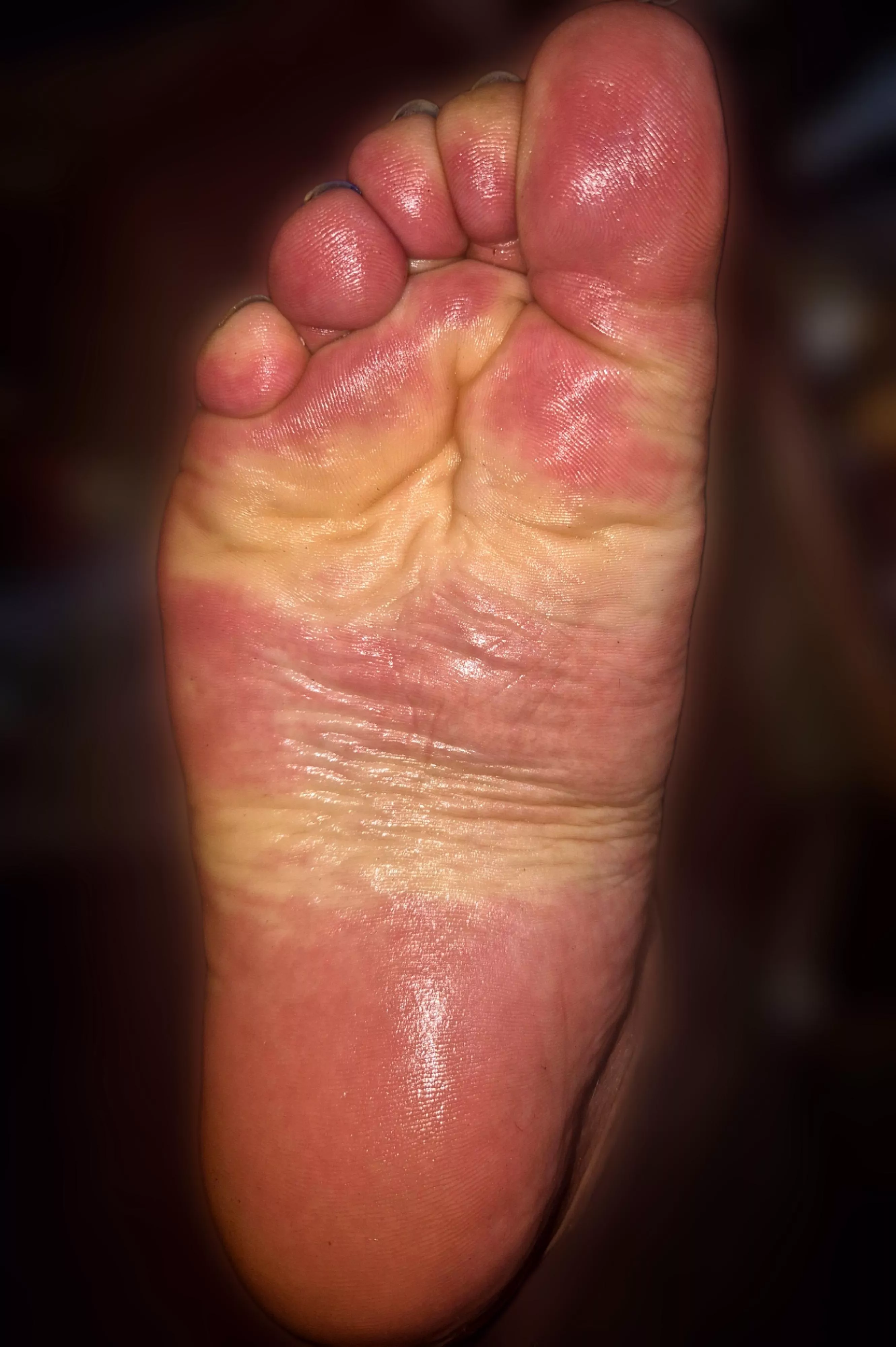 Who needs an oily toy? 😘