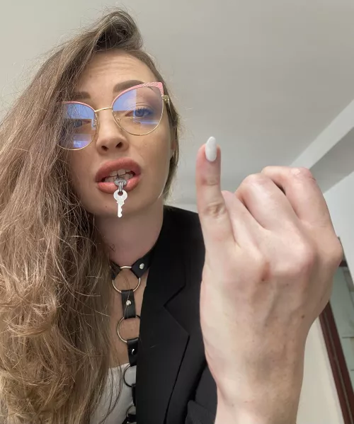 Your worm is so tiny that there are no cages of that size. Absolutely useless