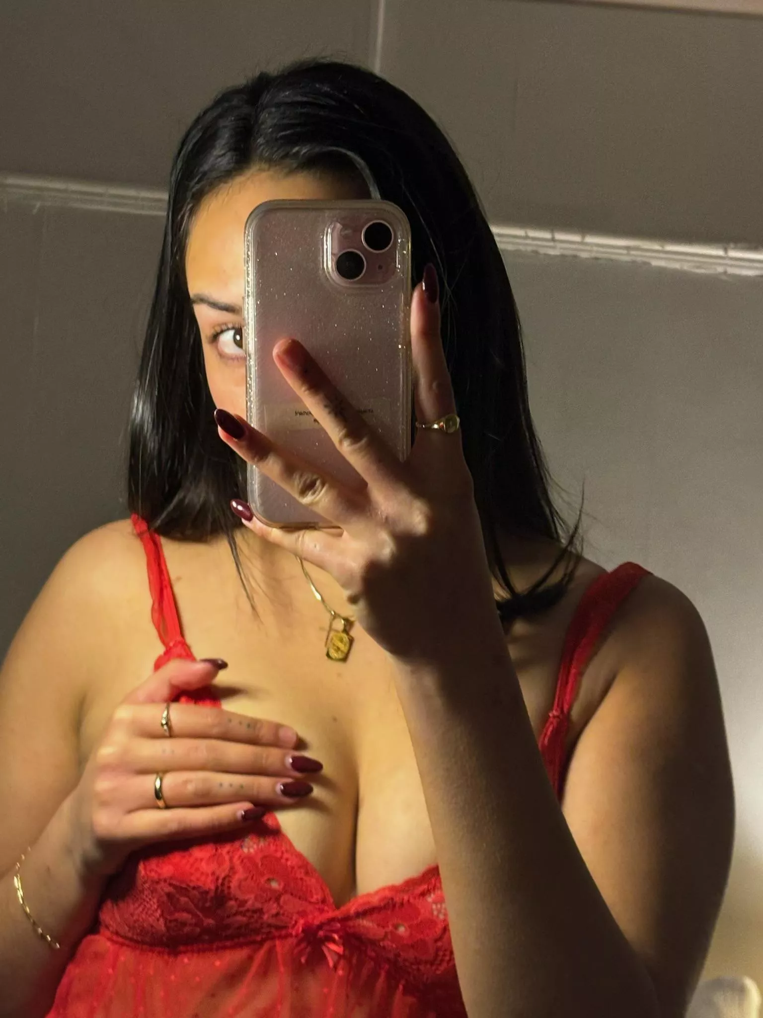 18F looking for an older daddddy who can pump me full with a creampie next week. hmu if you are down.