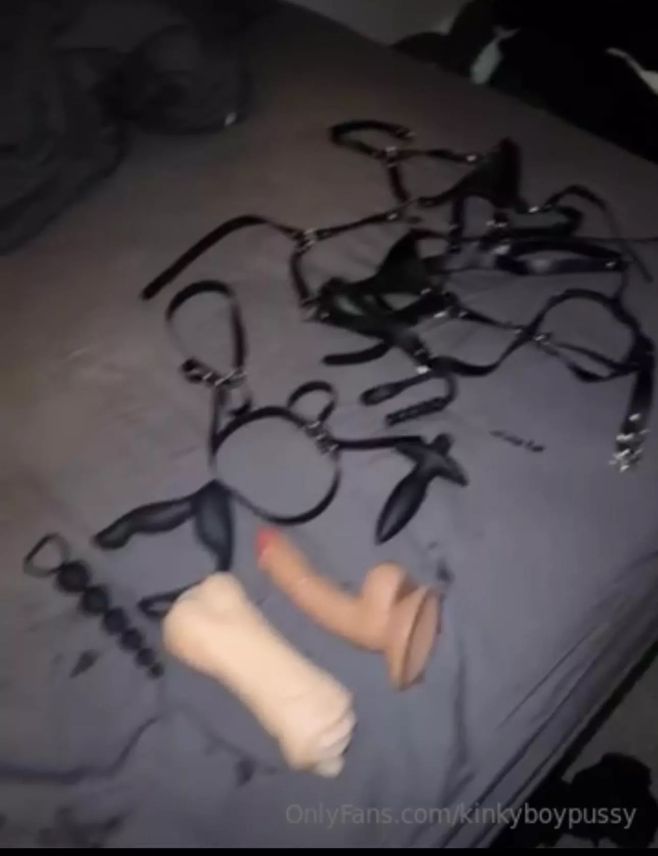 21 years old straight male 😈🫢