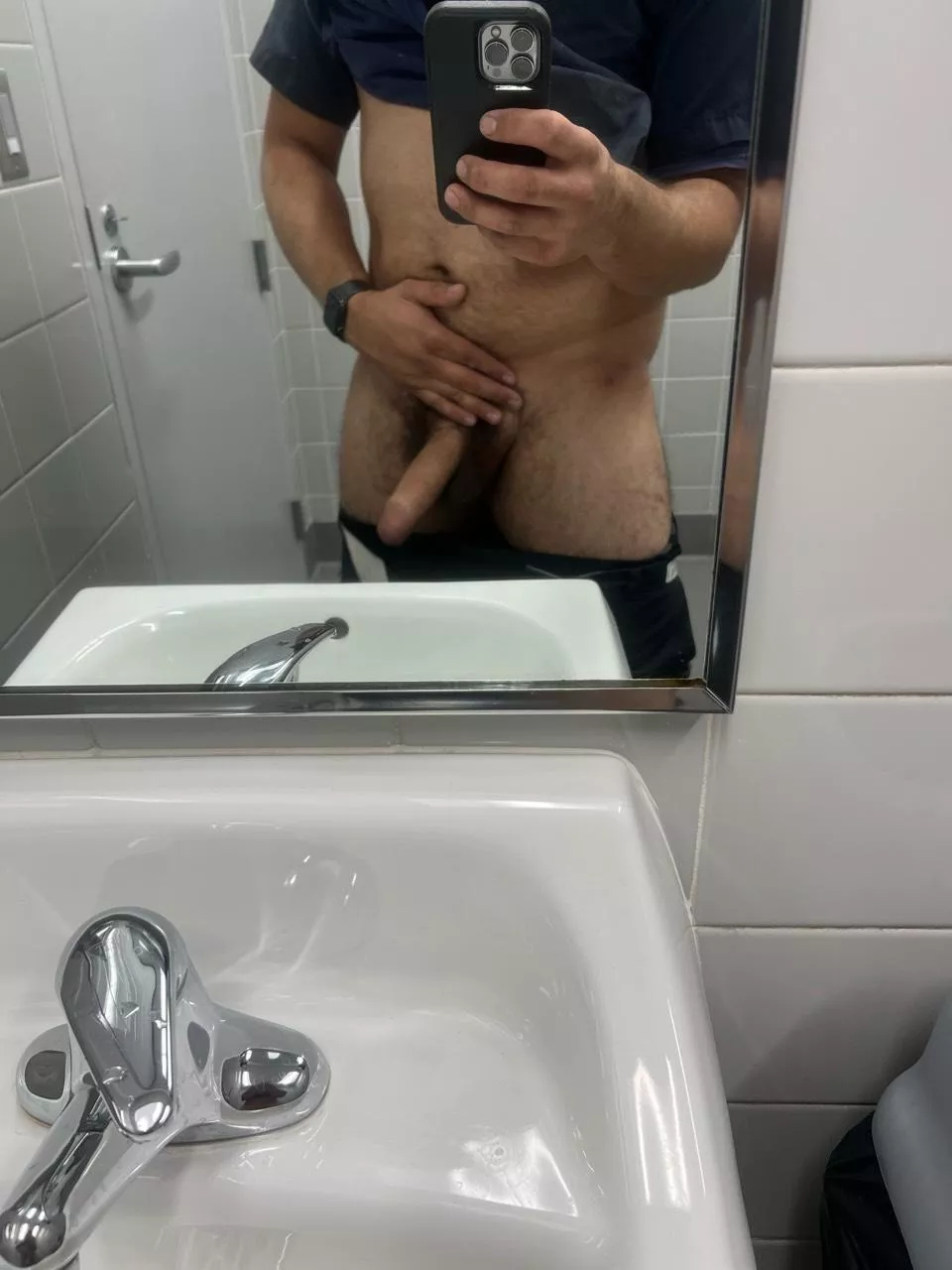 24yr Hispanic looking for a good time preferably a milf