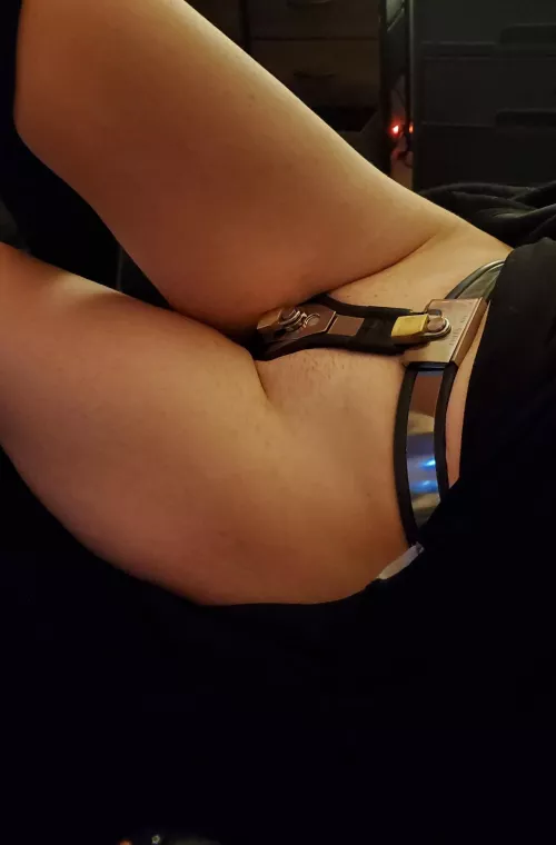 Adjusting to my new lifestyle 🖤🔐🖤