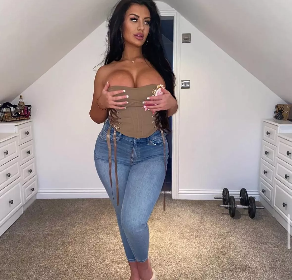 Any wrangler for a woman in Wrangler's here lol