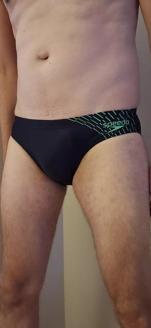 Can't go wrong with a black Speedo