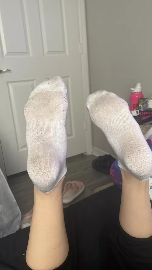 Cum and get ‘em each pair comes with tracking number and proof of wear photos message me if interested (: