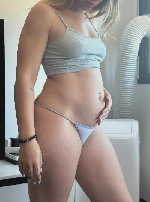 Describe in 1 word my belly