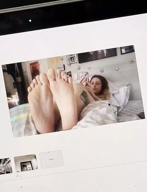 foot worship skypes are my favorite  