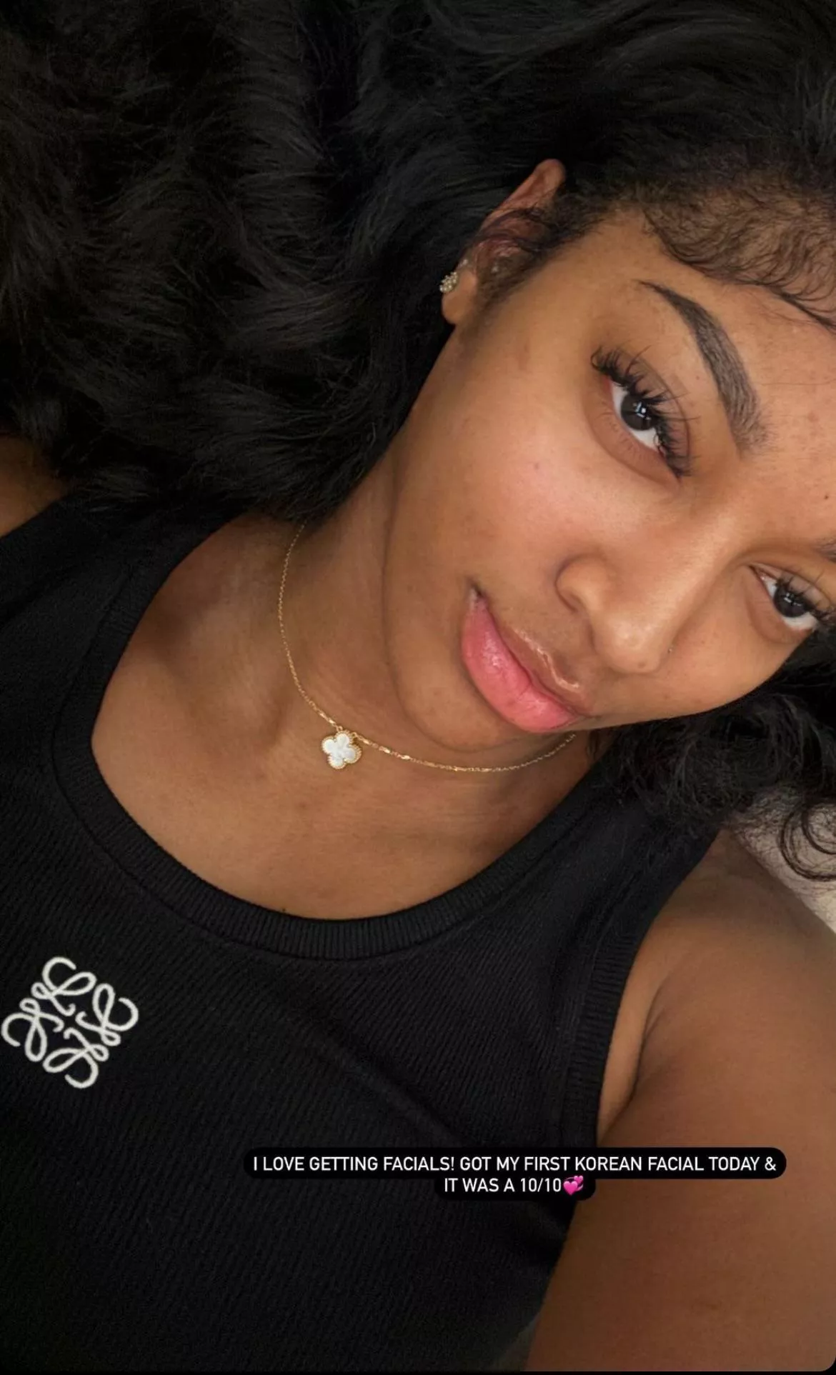 Gonna try to post her sexy ass every day 