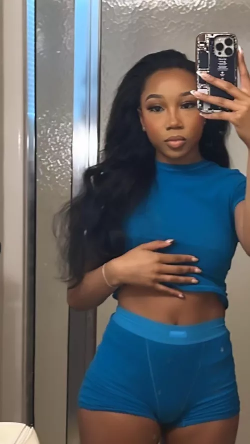 Happy Payday💸 Your Ebony Superior wants your paycheck 