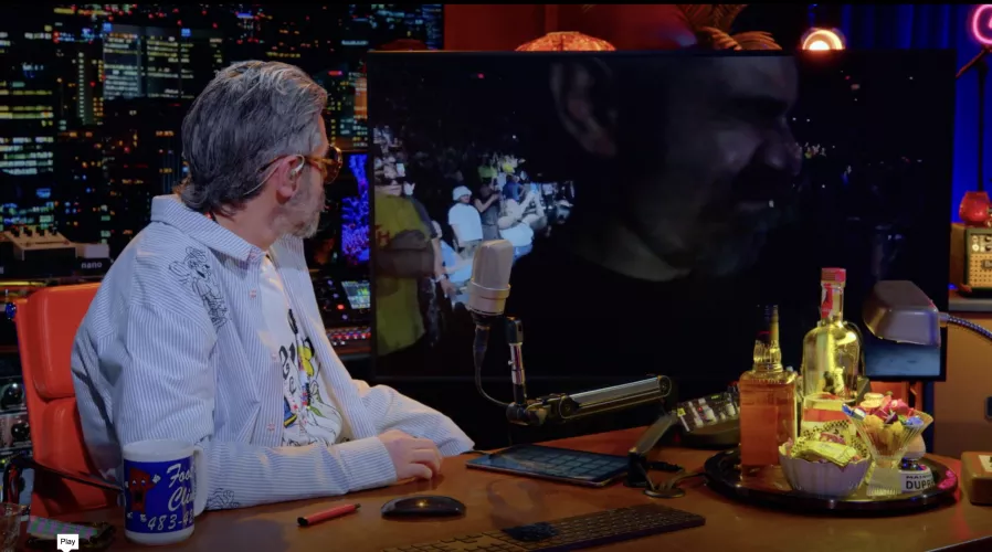 HOST WATCHING HOST WATCHING GAYS ON STAGE