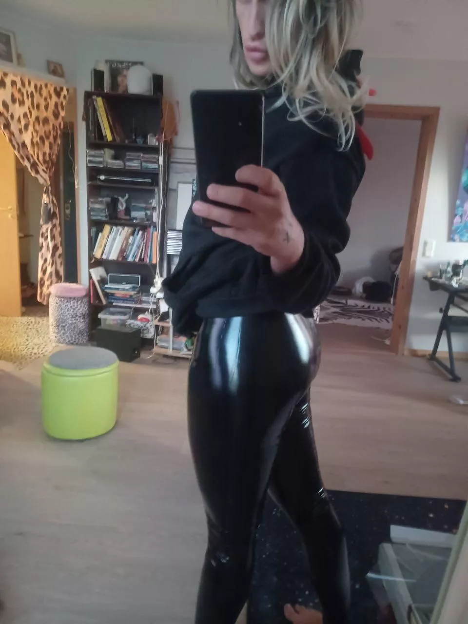 I just bought these latex pants, do they fit me?