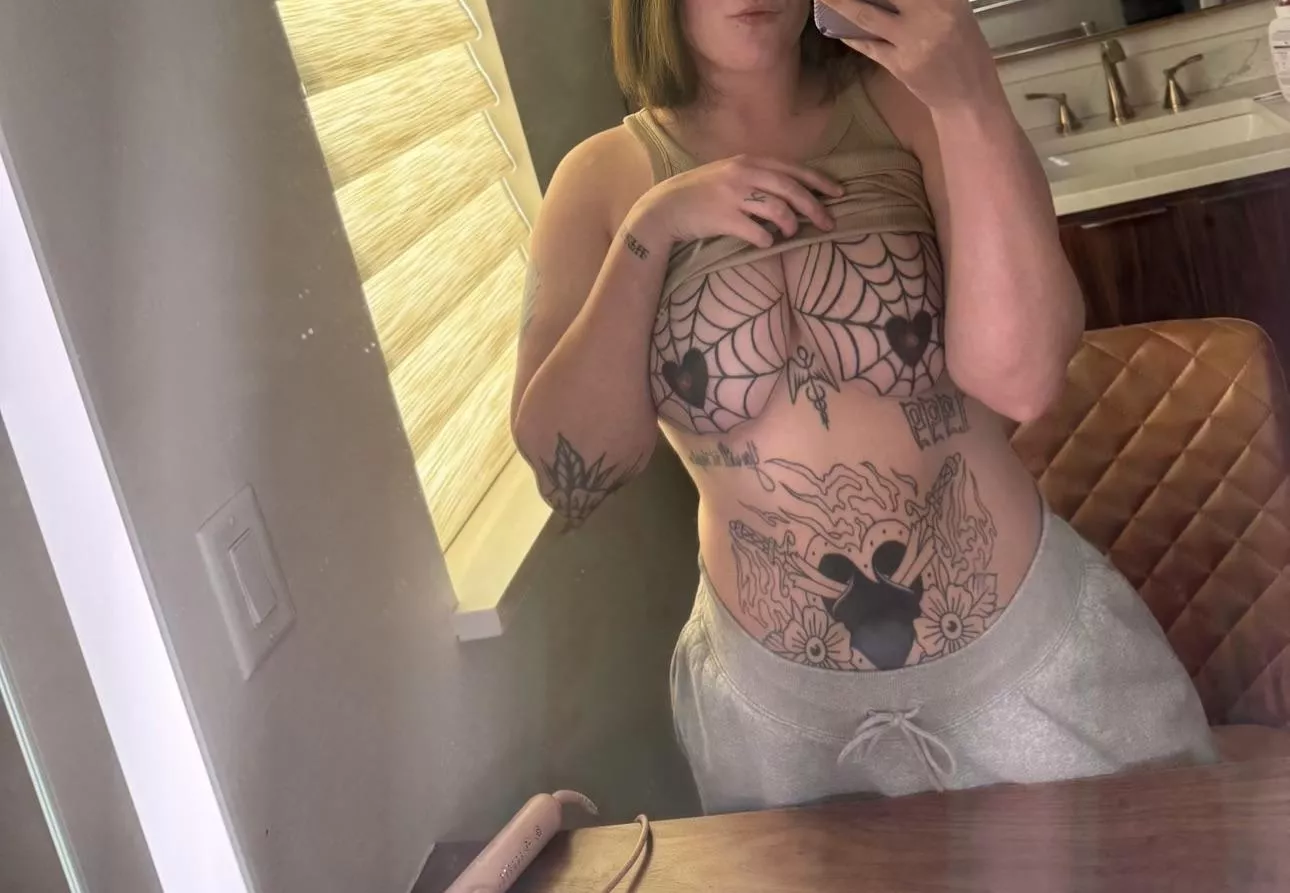 I know you wanna squeeze them 😘