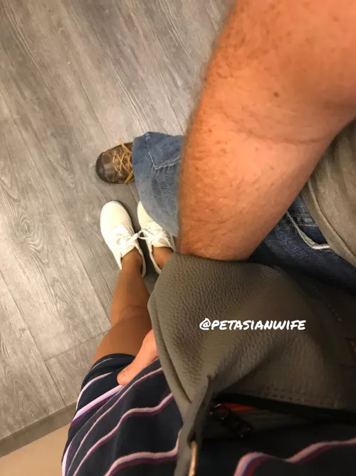 I LOVE getting groped! 🥵 [F 30 in Austin, Houston and Dallas often on work trips.]