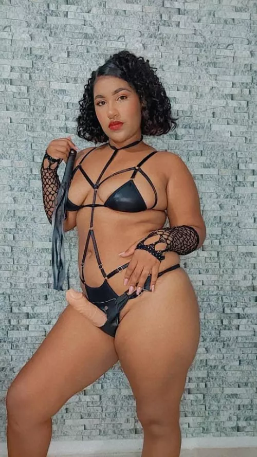 I want to have fun with someone submissive and obedient, tell me are you obedient?