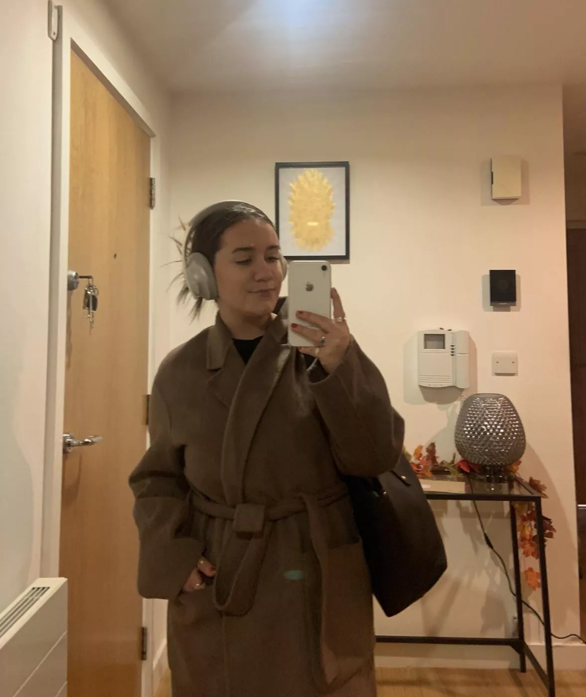 I work for my money but I’d rather spend yours 🖤💅💸