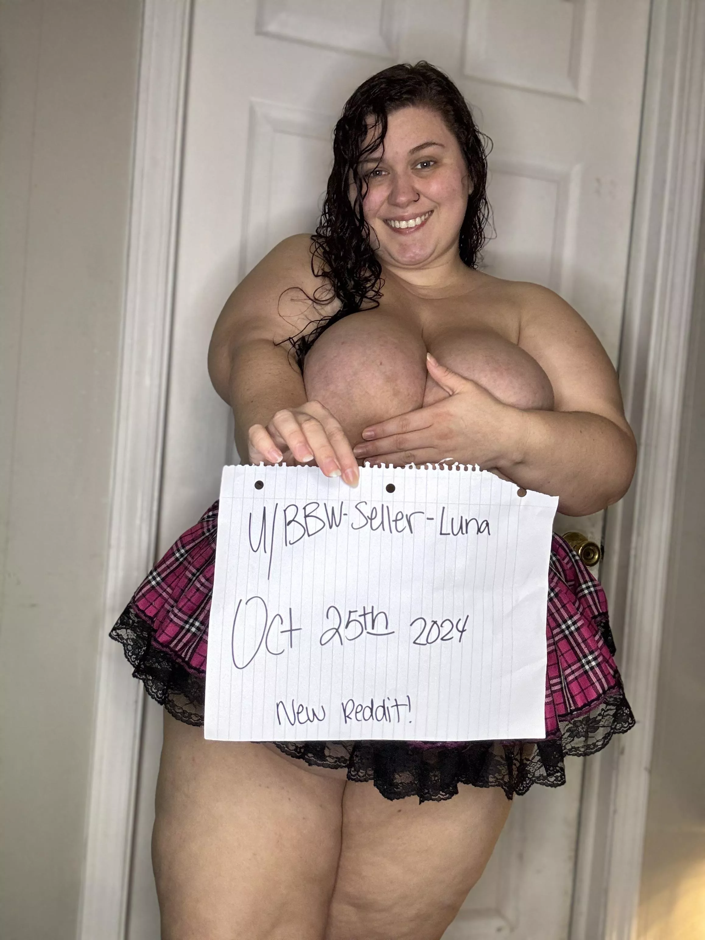 I’m available! Come have some fetish friendly fun! Telegram - lunastarr89 