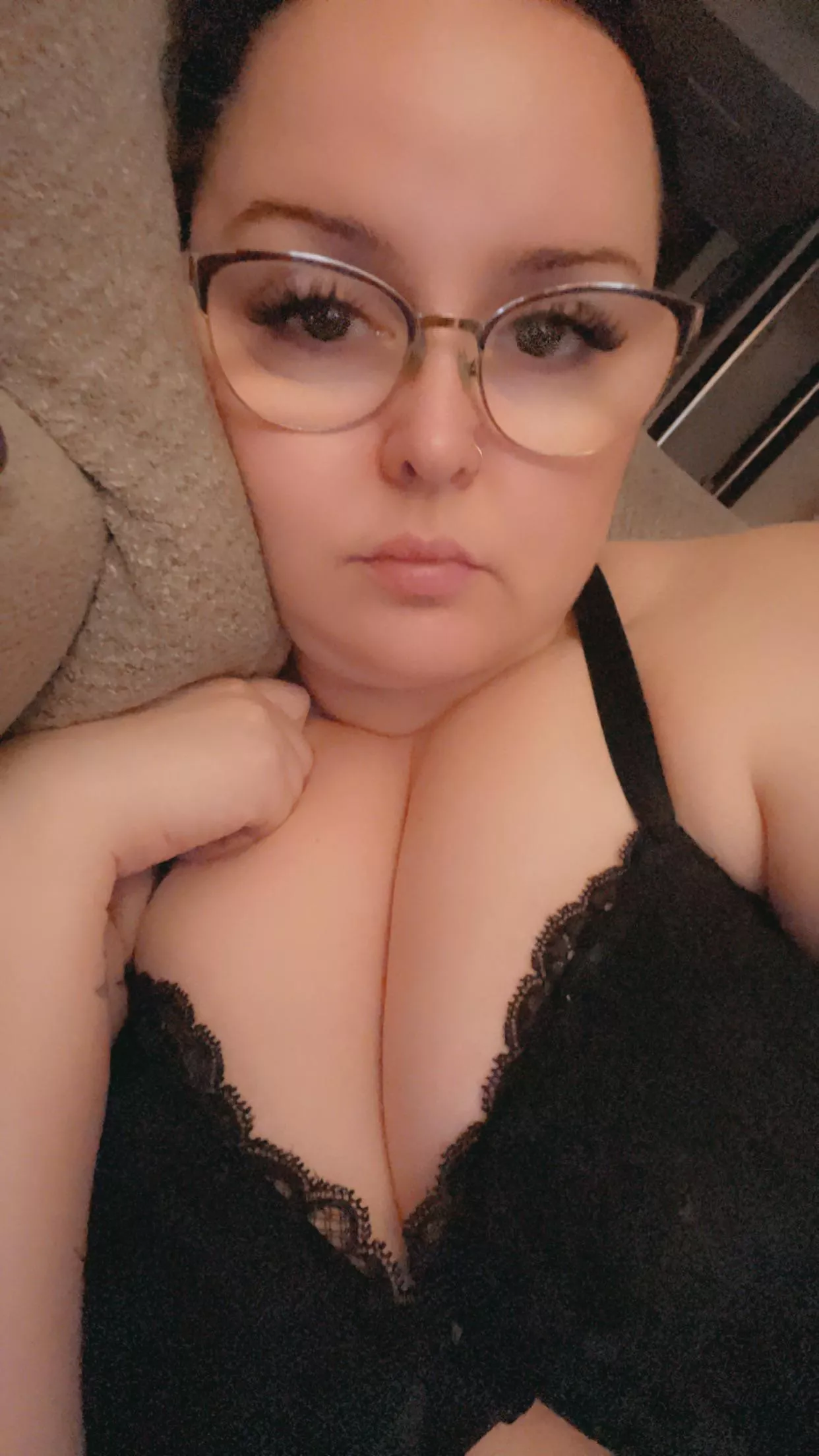 Just got home from work & bored babes! I’m not on birth control. 😏😈😘