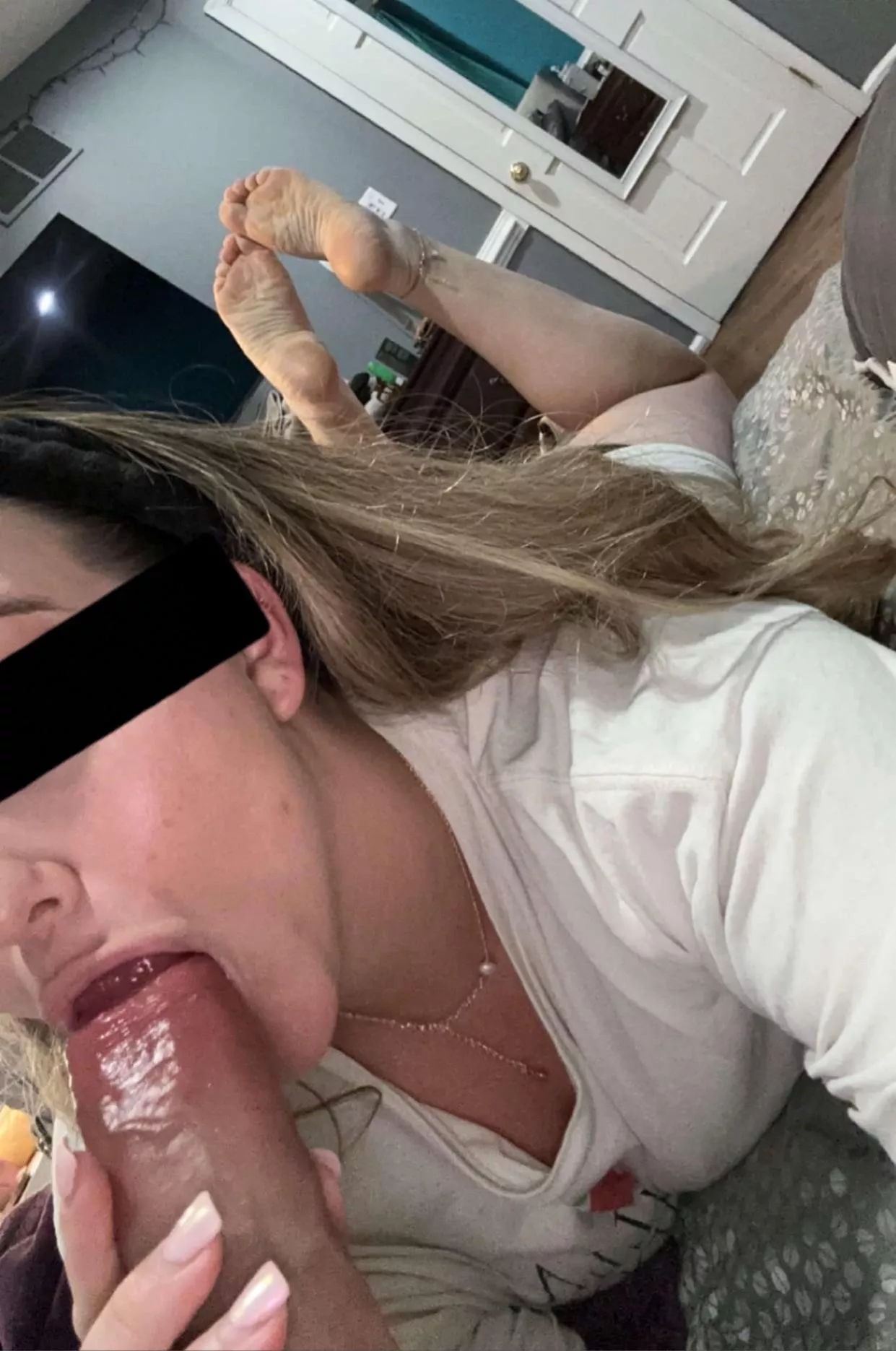 Just taking a break from getting ready for a party to have some fun 🤭