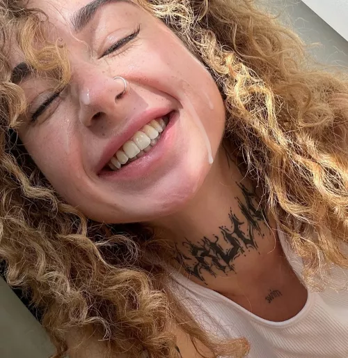 my blowjob is a delight, you can see in the photo the result of such practice