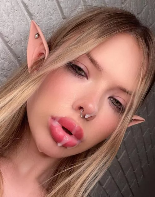 My face makes the perfect cum target