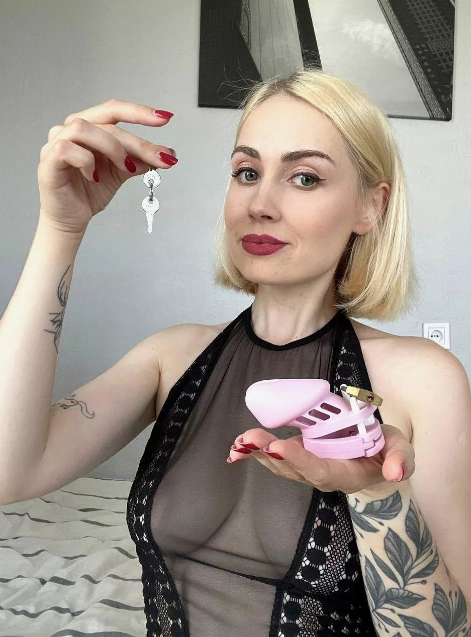 Sissies love pink chastity pinks. Is that true?