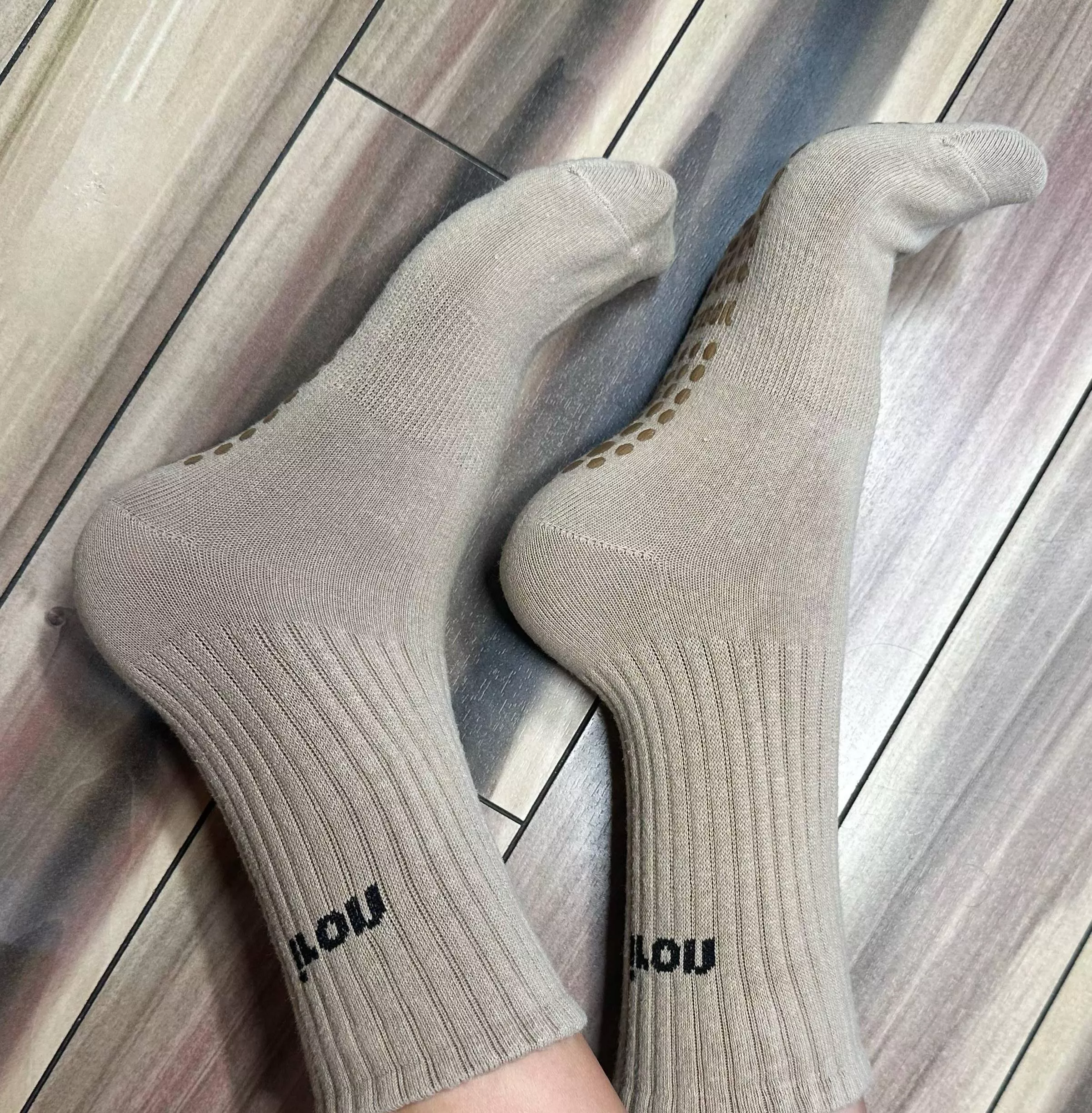 Sweet smelling long socks