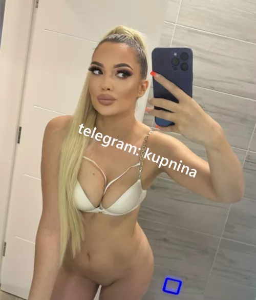 The night is perfect let’s make it unforgettable [F]22 [F4M]