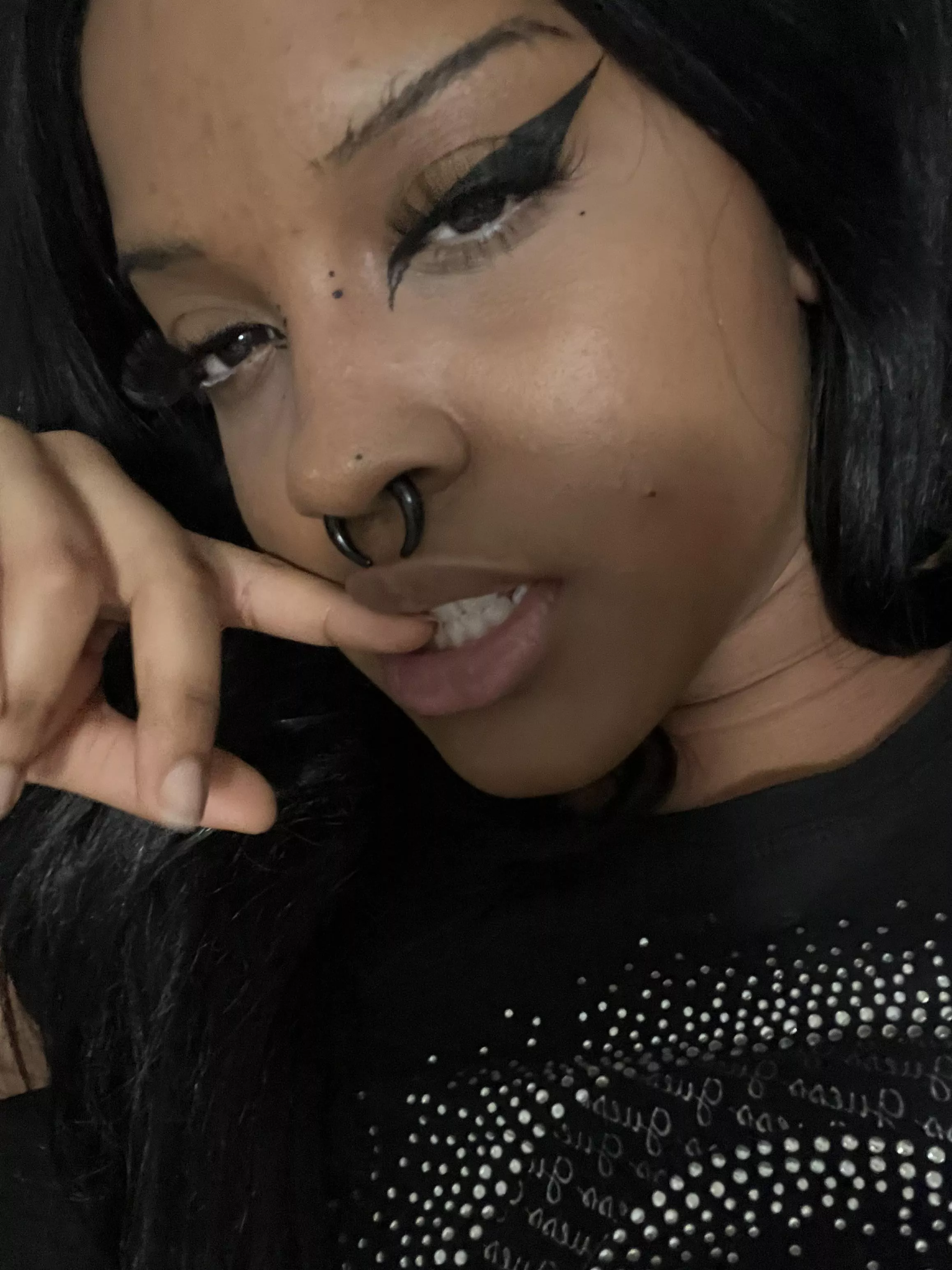 worshipping black girls is the only thing that gives you purpose 