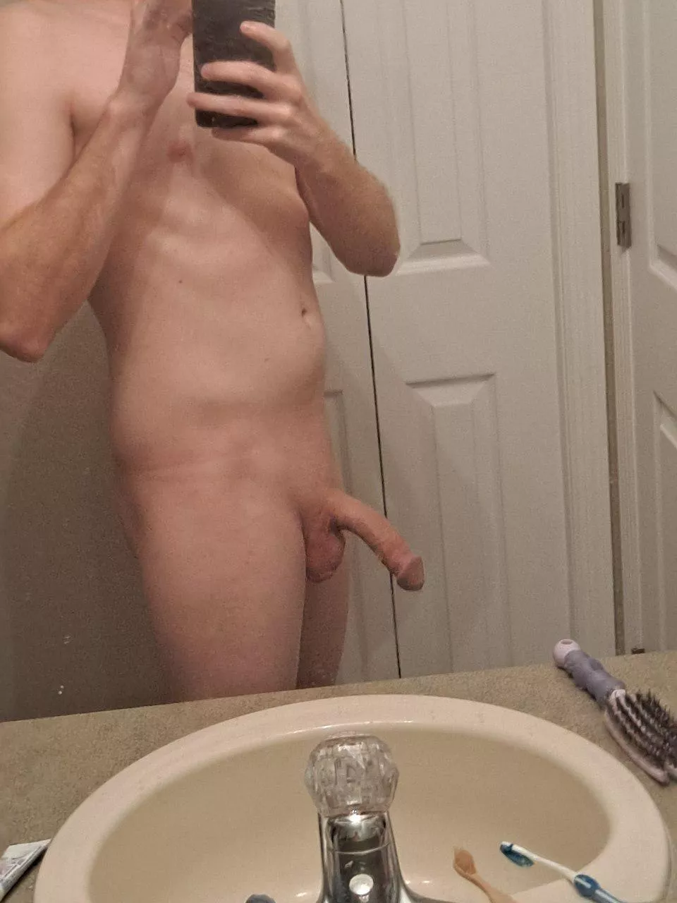 25 M4F looking for a thick woman