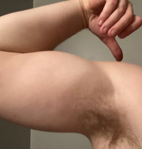 [30] Any bottoms want to mess around tonight?