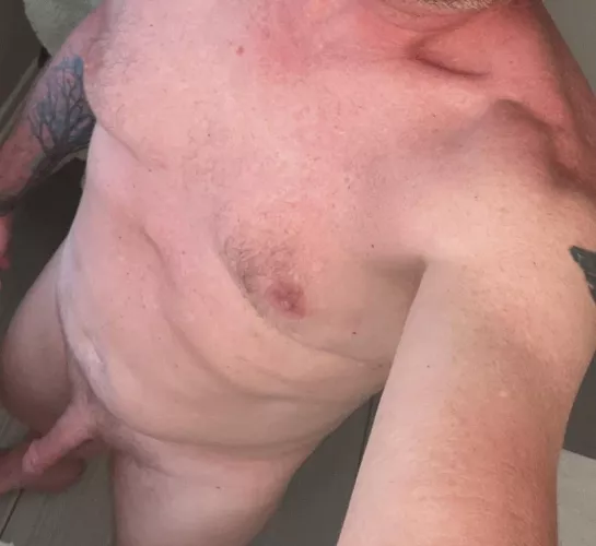 (49) trying to get comfortable in my own skin. 