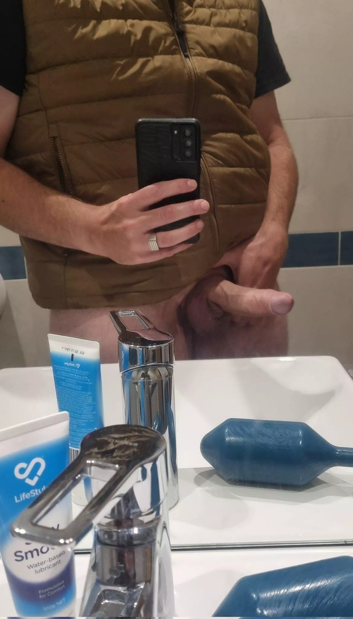 Apparently you need to take your snug plug out before getting an x-ray, my bad! 