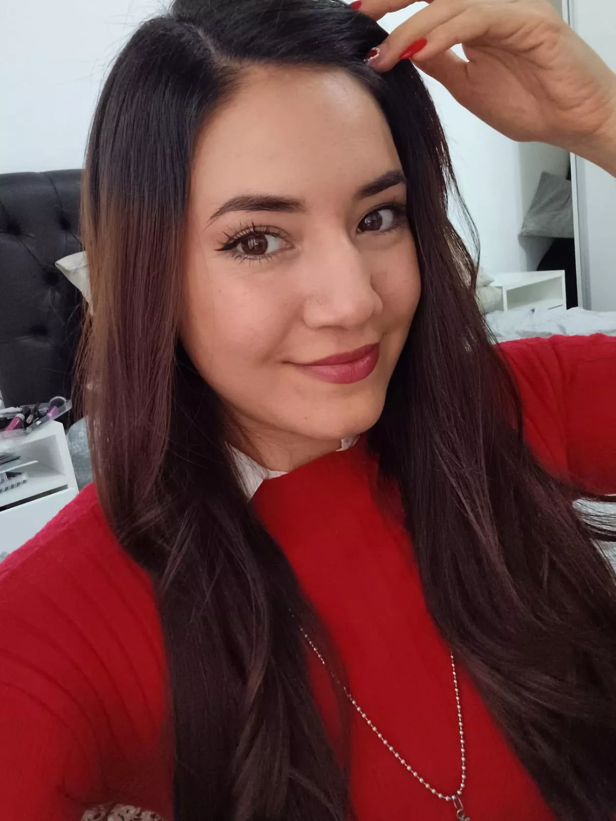 Brunette girls are the best in bed, and it's no secret