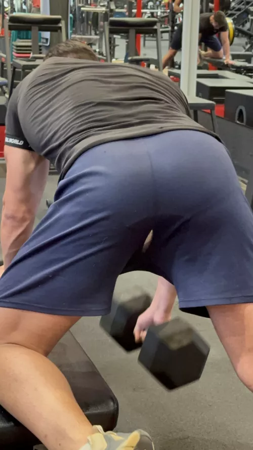 Can you notice the squats?

