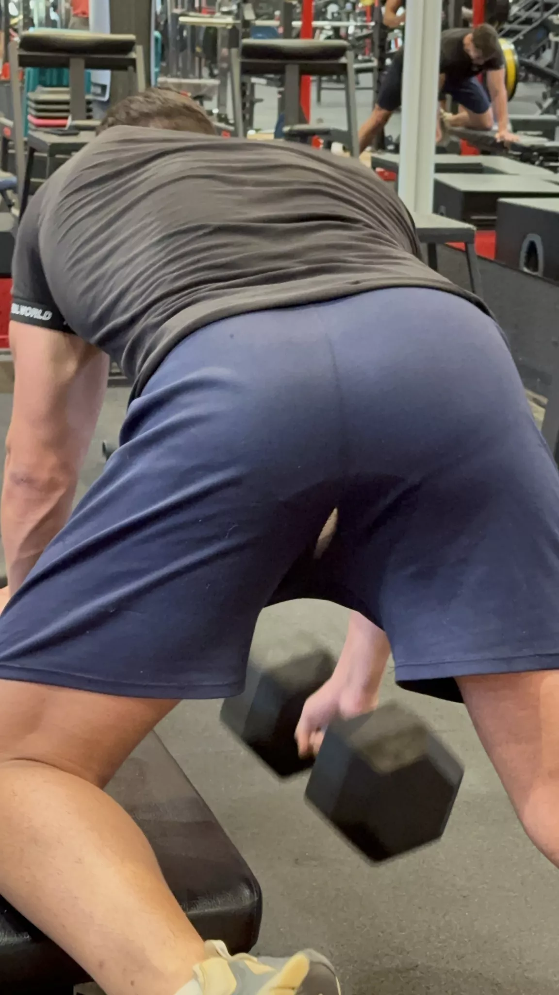 Can you notice the squats?
