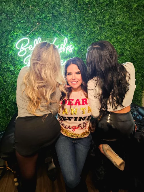 Christmas discount on my OnlyFans. Nothing to ever buy, unlock or tip on my page - it's just a fun sexy hangout for me and my mom neighbors. Come say hi! Live Cams on Xmas day. Merry Christmas!