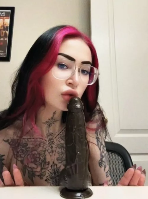 Don’t I look so pretty next to BBC