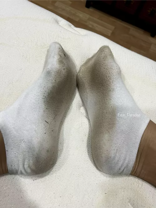 Ever had a marathon runner’s sweaty socks in your face? 🥵😈 [f]