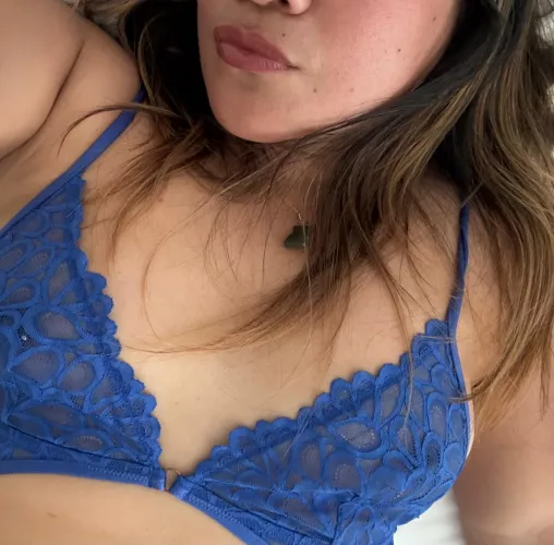 [F]lushed cheeks and pouty lips