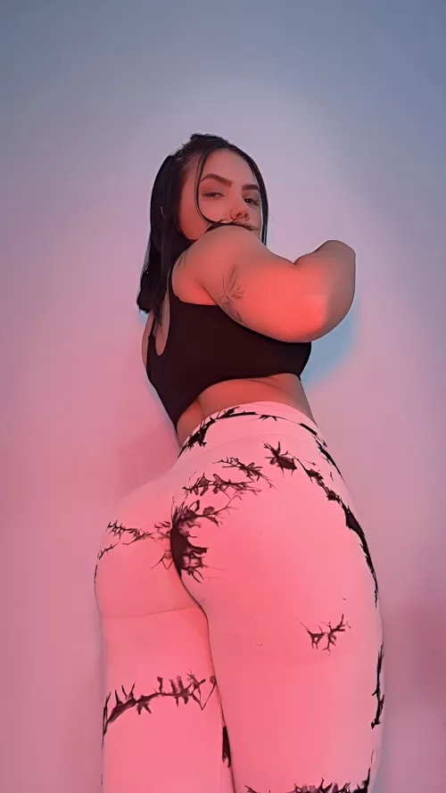 Gym outfits are my favorite gift 