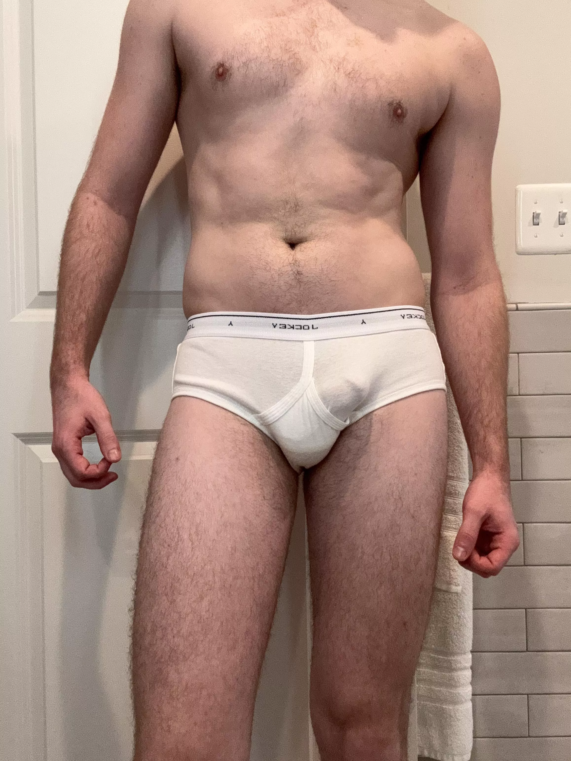 I don’t wear jockeys too often, but I’m really enjoying this pair. I love how well you can see the outline of my dick!