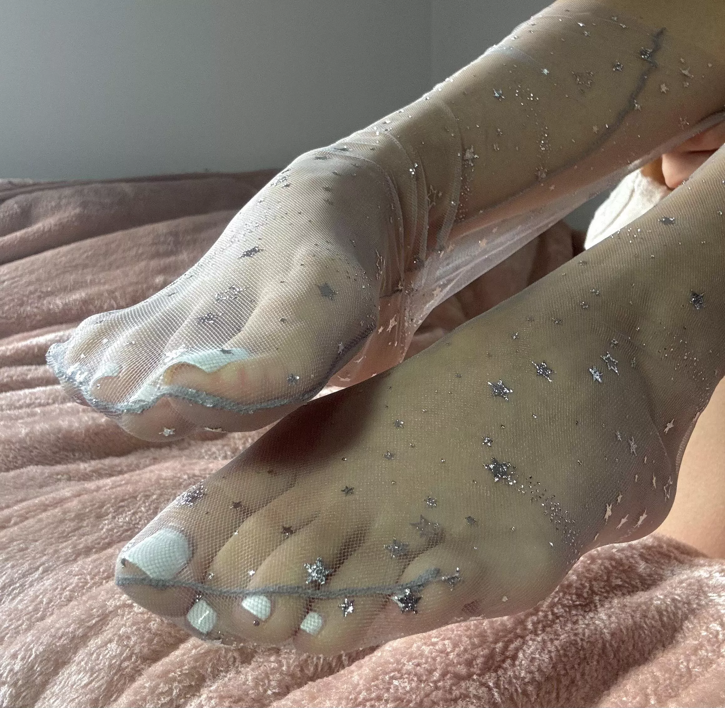 I like to watch when you worship my feet 😇 oc