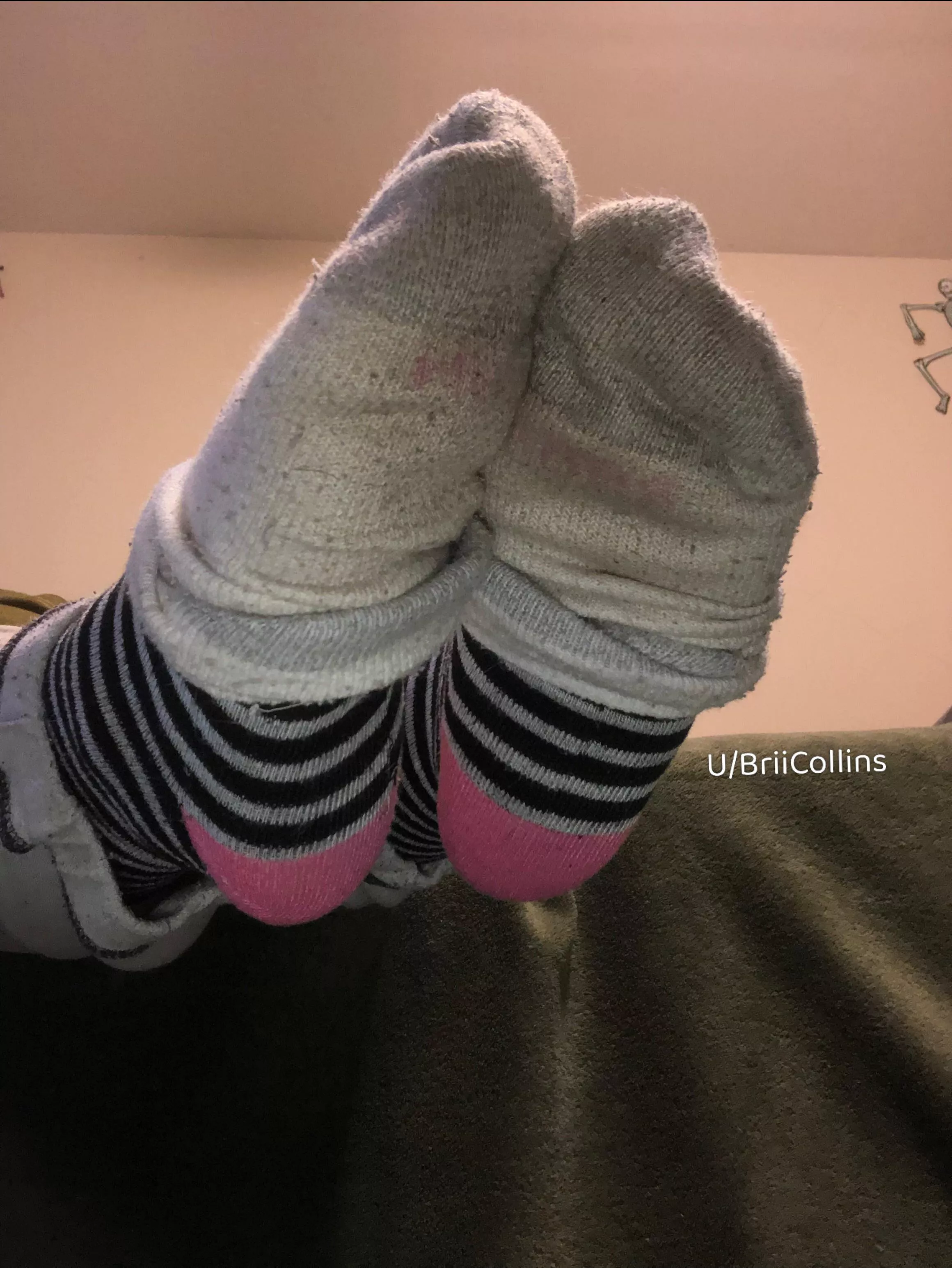 I’ll let you take them off with your teeth, you deserve it 😈🥵 [f]