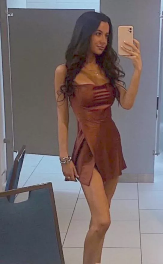 Imagine looking this good? I’d love to have all eyes on me 