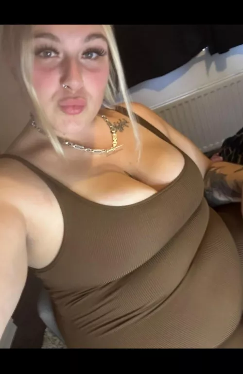 I’ve just hit 19stone ( 266) pounds 🐷